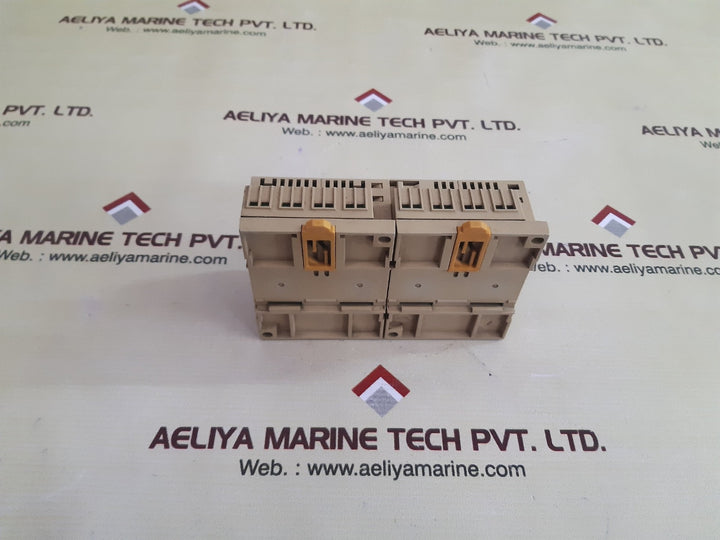 Omron zen 10c1ar-a-v1 programmable in/out unit