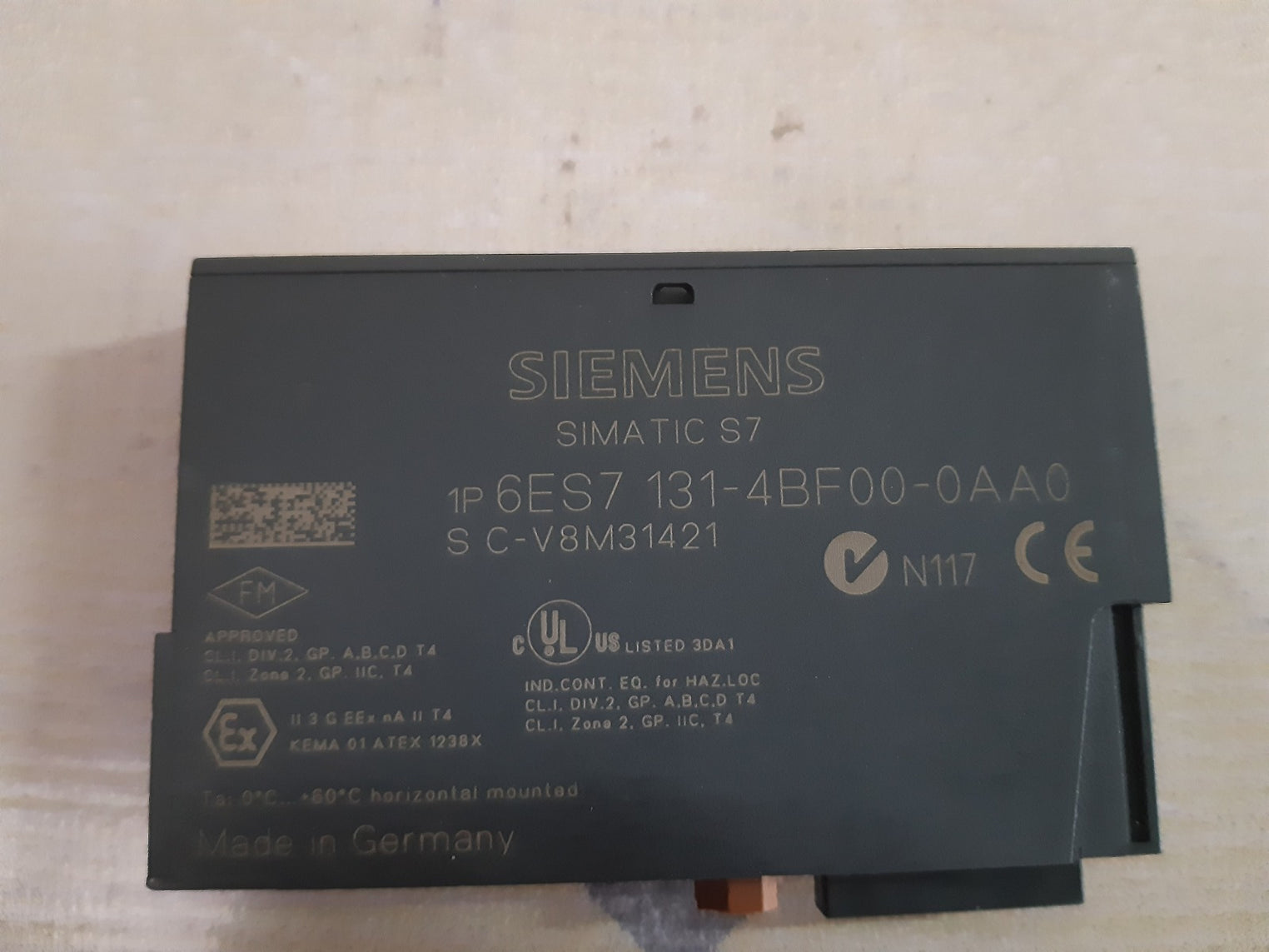 Siemens simatic s7 6es7 131-4bf00-0aa0 digital output module 24v