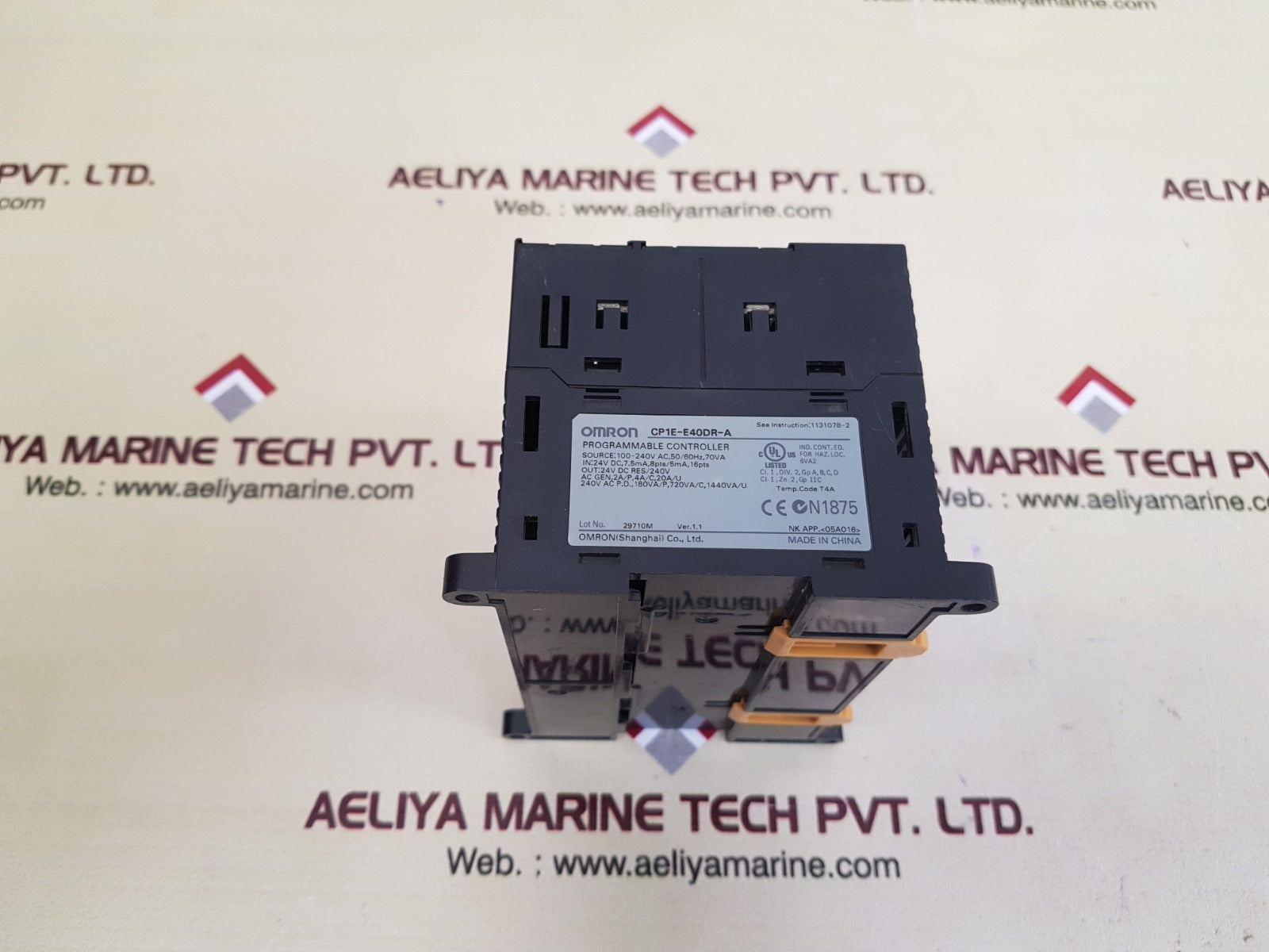 Omron cp1e-e40dr-a programmable controller