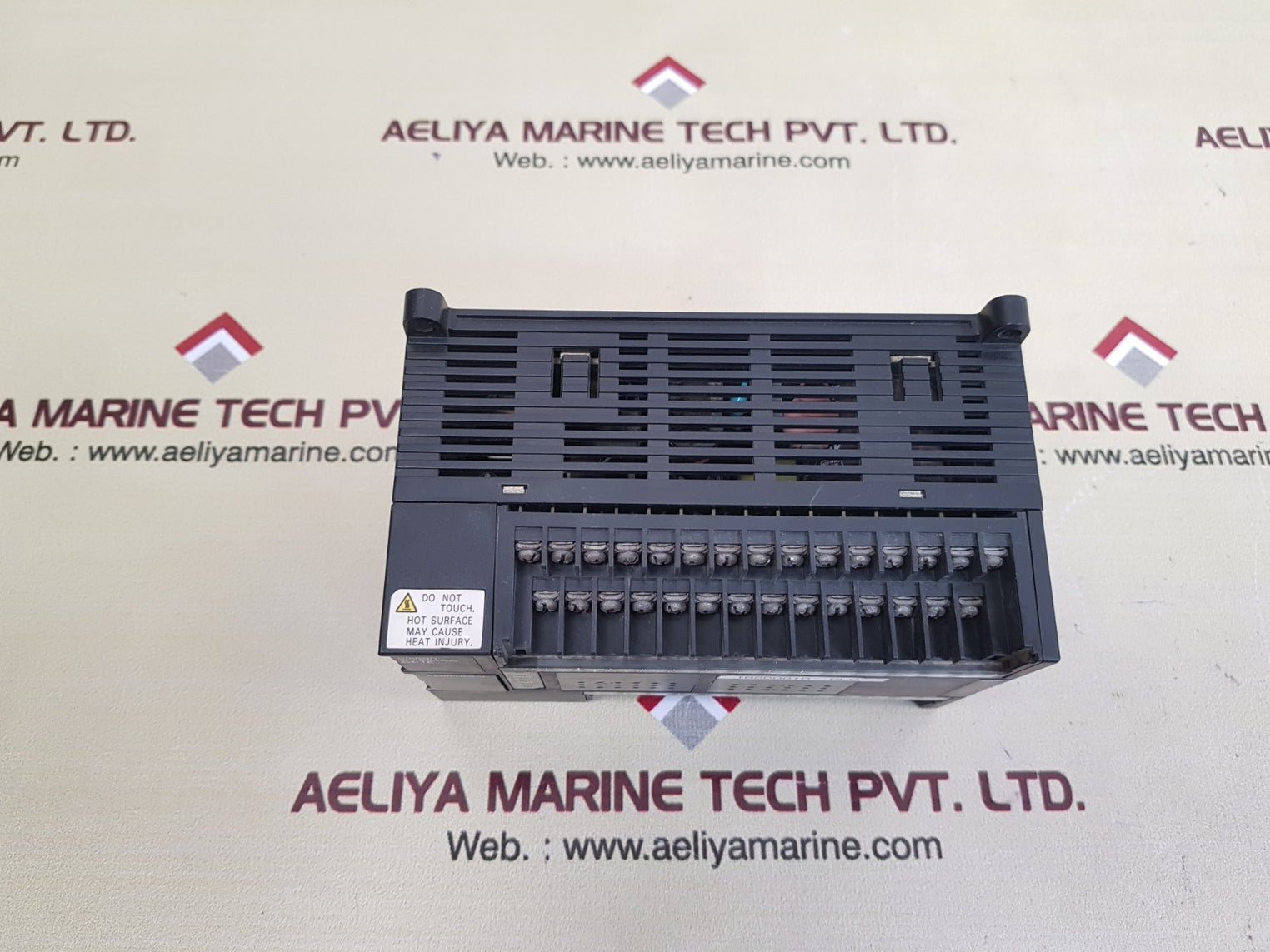 Omron cp1e-e40dr-a programmable controller