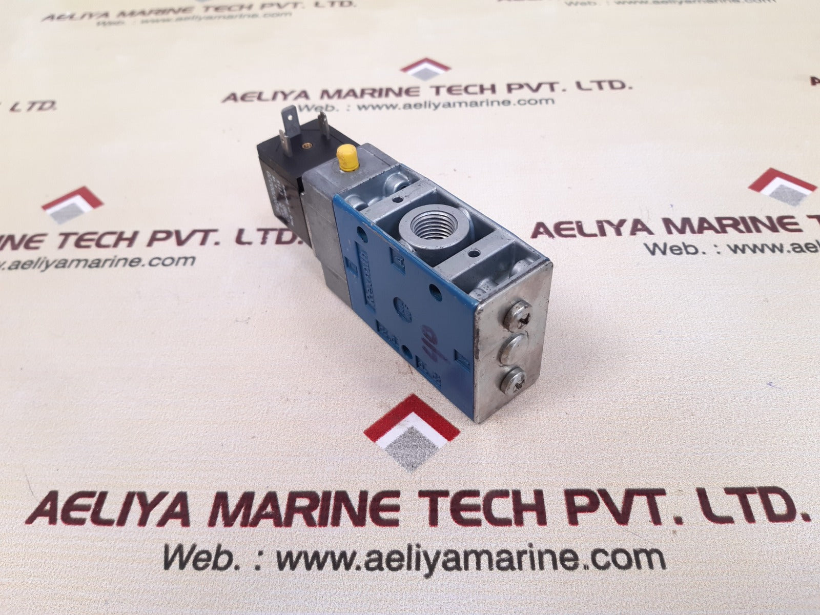 Rexroth 3723522220 pneumatic & control valve