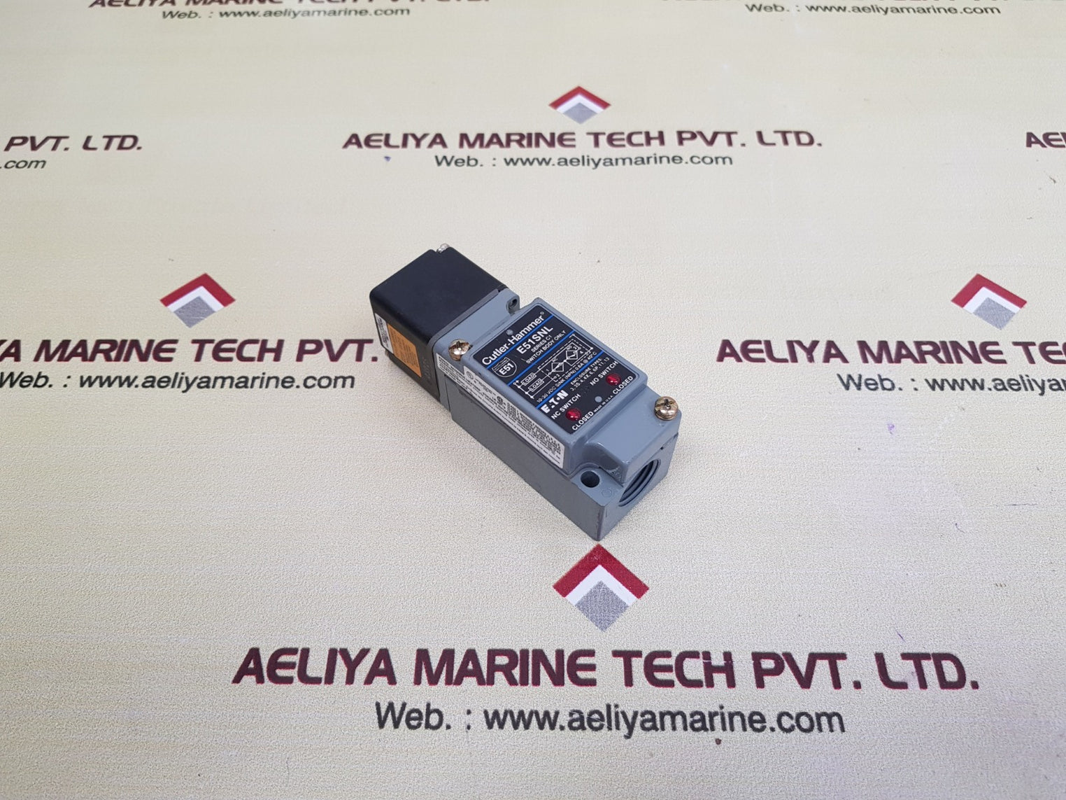 Eaton cutler-hammer e51snl proximity switch 