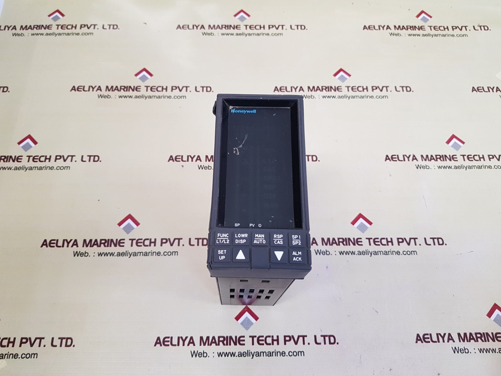 Honeywell udc6300 digital process controller pc6301-u-0d0-51-0-0e 