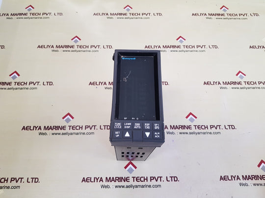 Honeywell udc6300 digital process controller pc6301-u-0d0-51-0-0e 
