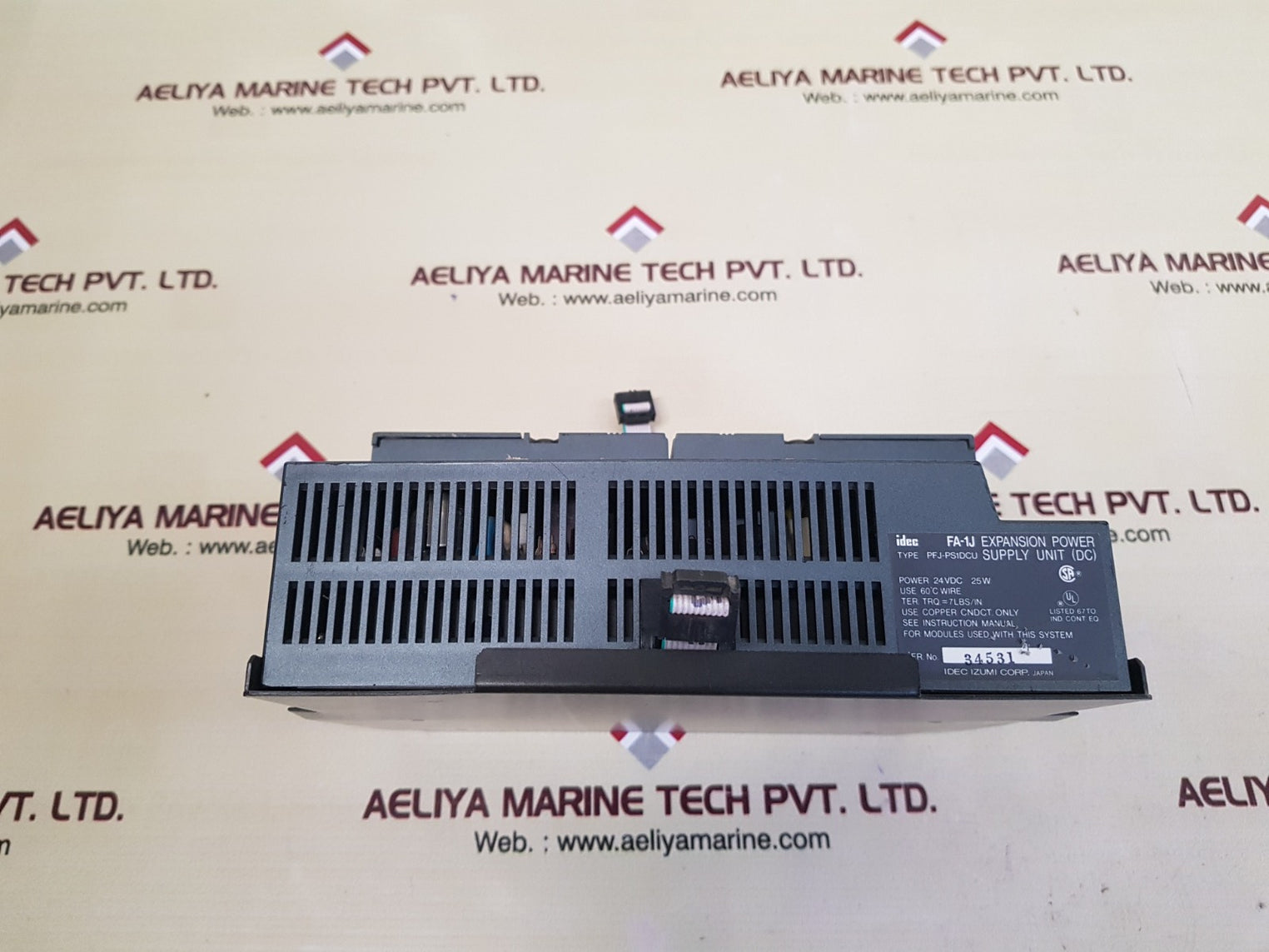 Idec pfj-dp1u,pfj-t081u,pfj-n162u,pfj-ps1dcu 8-relay output unit