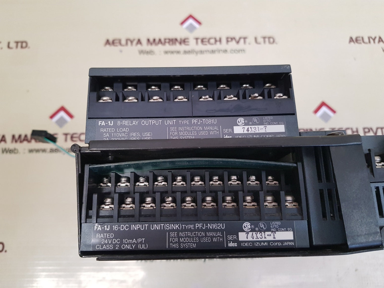 Idec pfj-dp1u,pfj-t081u,pfj-n162u,pfj-ps1dcu 8-relay output unit