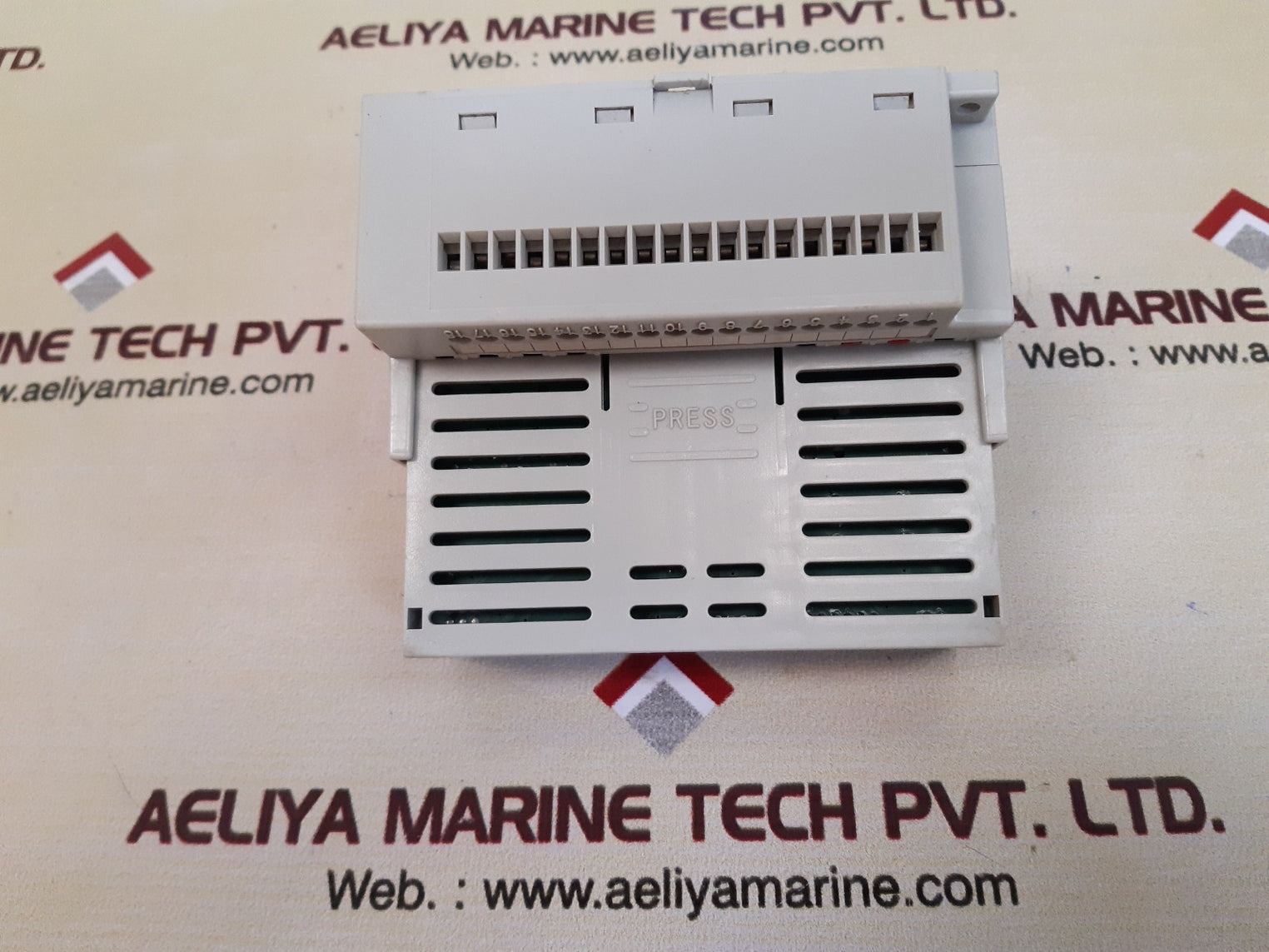 Honeywell st-do-dc1-08 8 discrete outputs