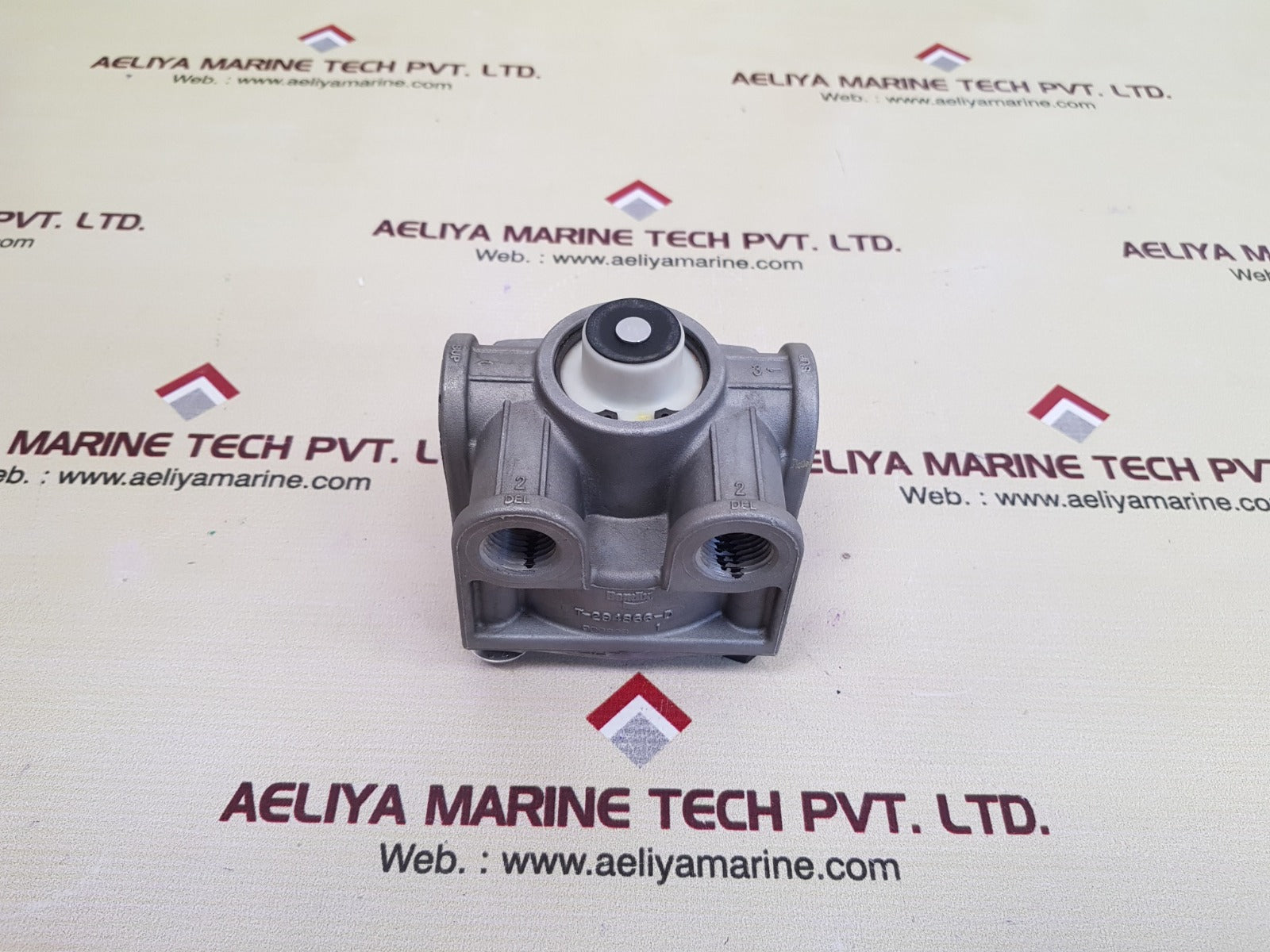 Bendix r-12 t-294866-d valve relay 