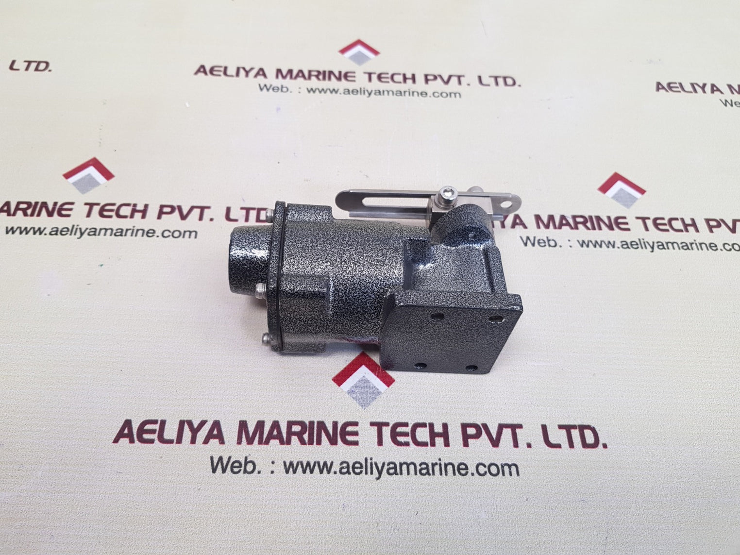 Q-light sh6560s-w limit switch