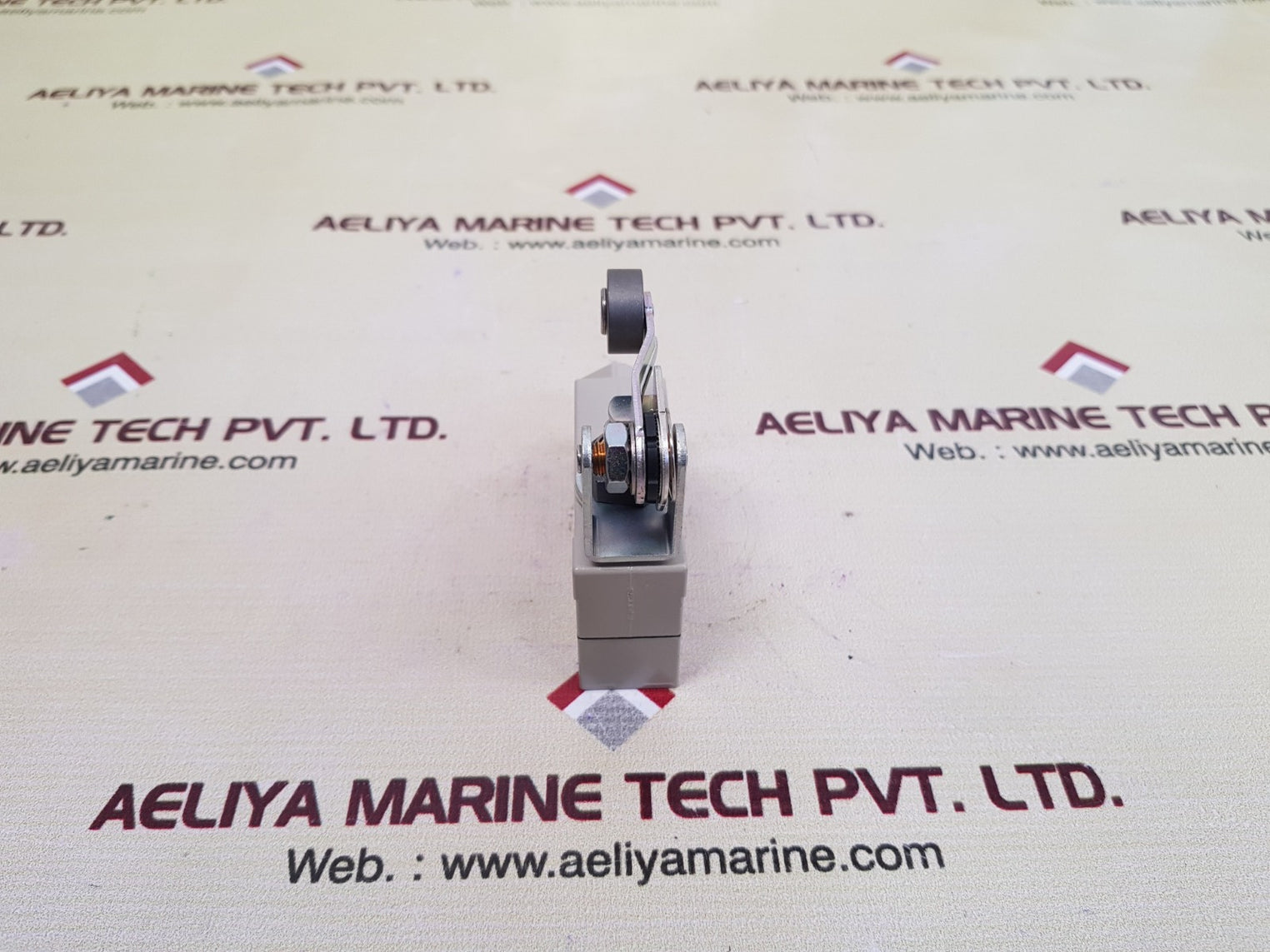 Omron ze-0a2-2 limit switch 10a 250vac 