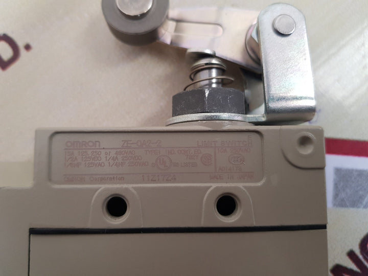 Omron ze-0a2-2 limit switch 10a 250vac 