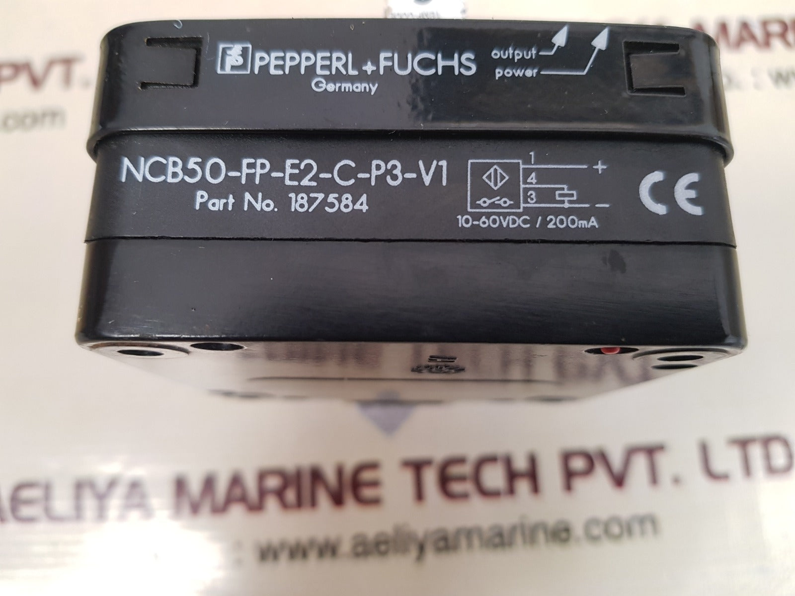 Pepperl+fuchs ncb50-fp-e2-c-p3-v1 inductive proximity sensor 