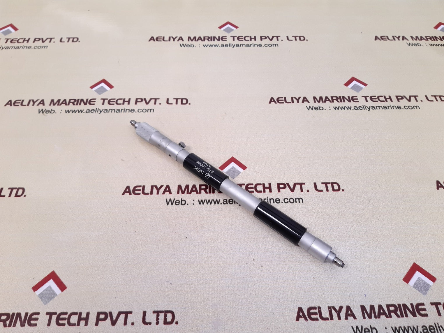 Nsk japan micrometer 275-300mm  
