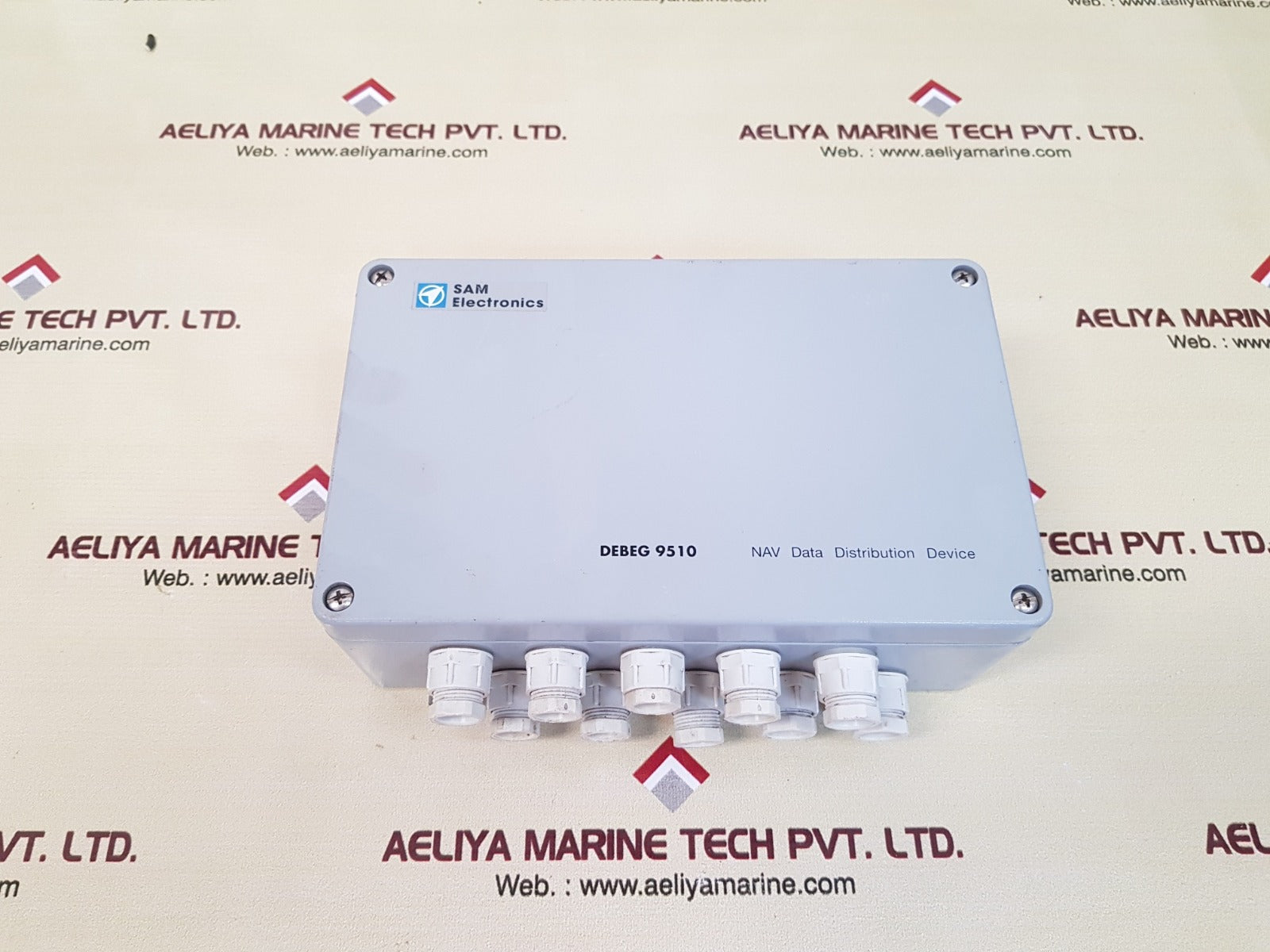 Sam electronics debeg 9510 nav data distribution device