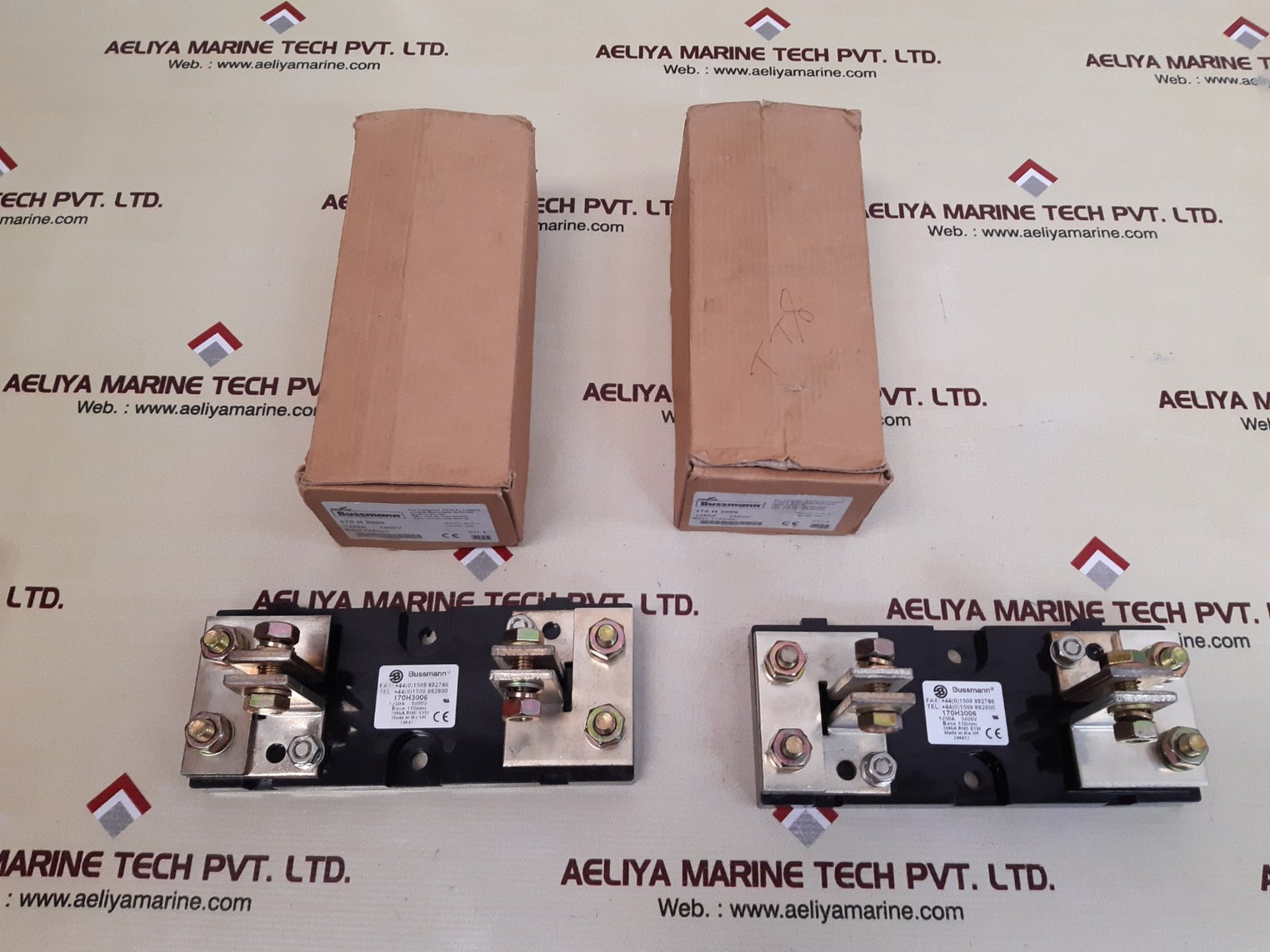 Cooper bussmann 170h3006 base mount fuse holder 