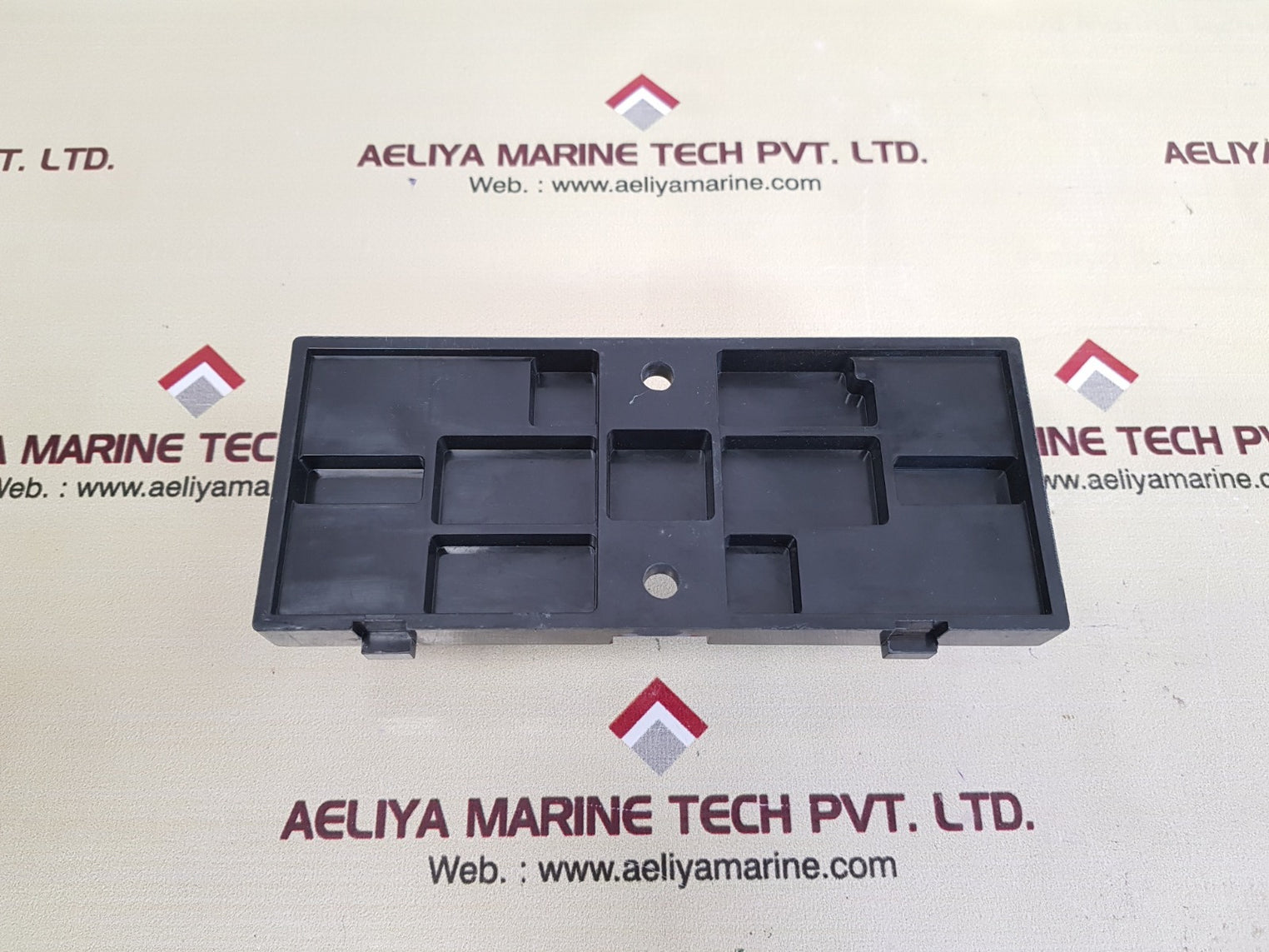 Bussmann 170h3006 1250a 1400v fuse holders