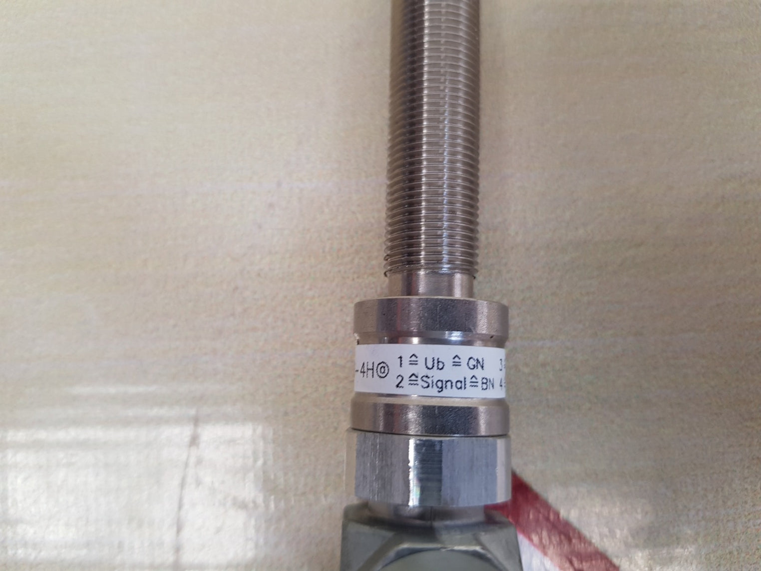 Euchner fgl01406-4h inductive pulse sensor with amplifier