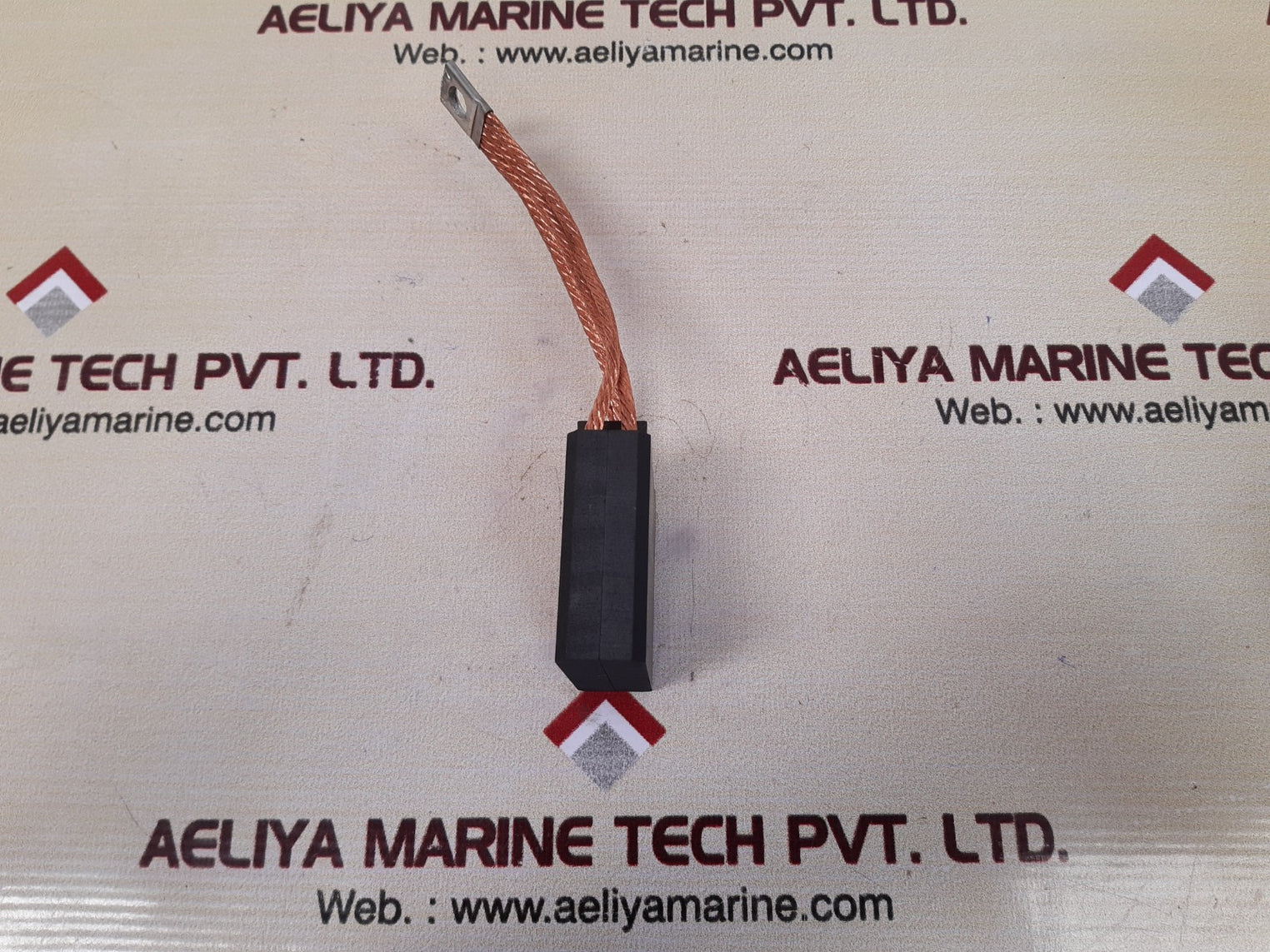 Set of 2x Carbone ac-137 motor brush