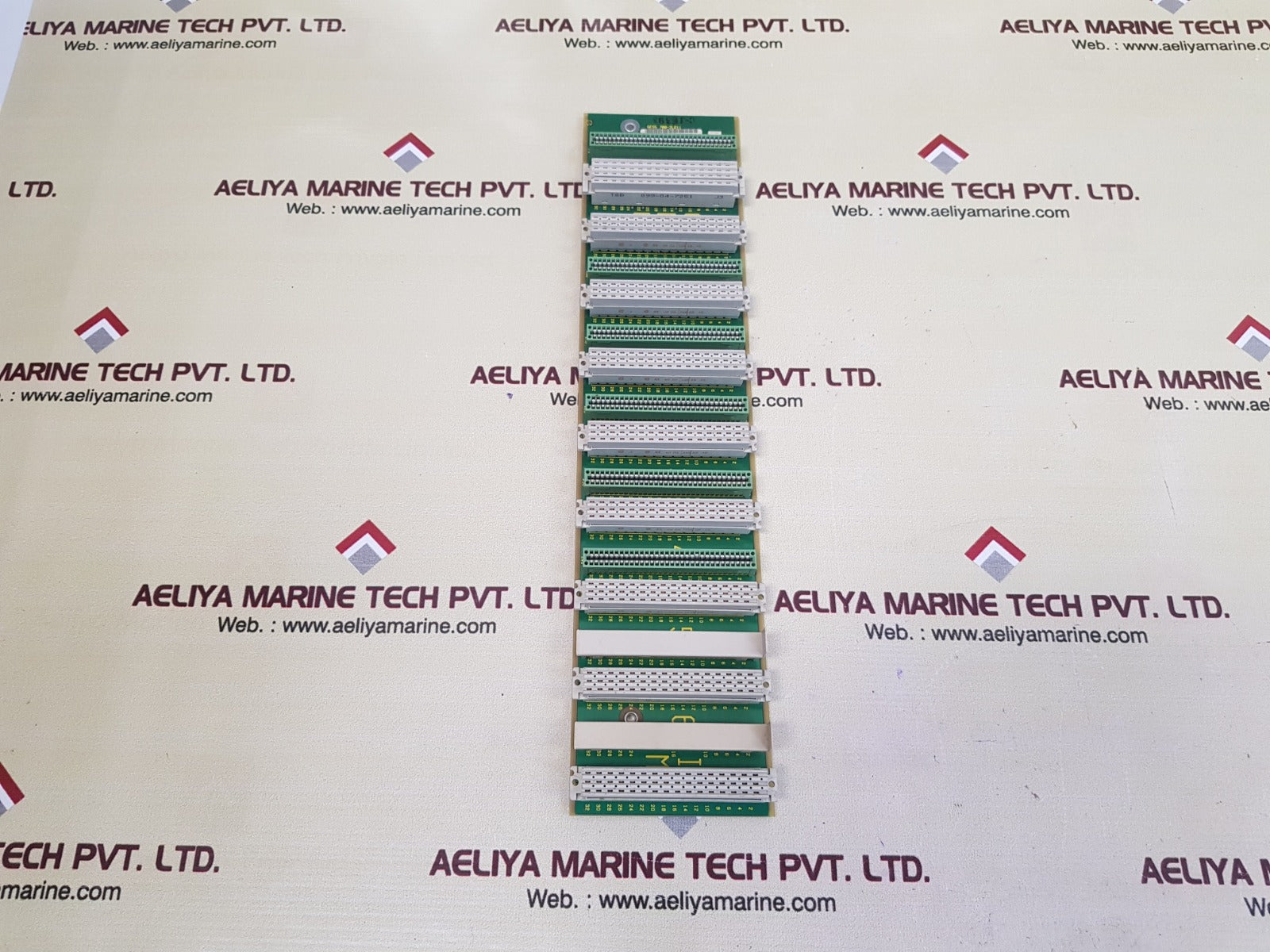 Siemens 6es5 700-2la11 slot rack