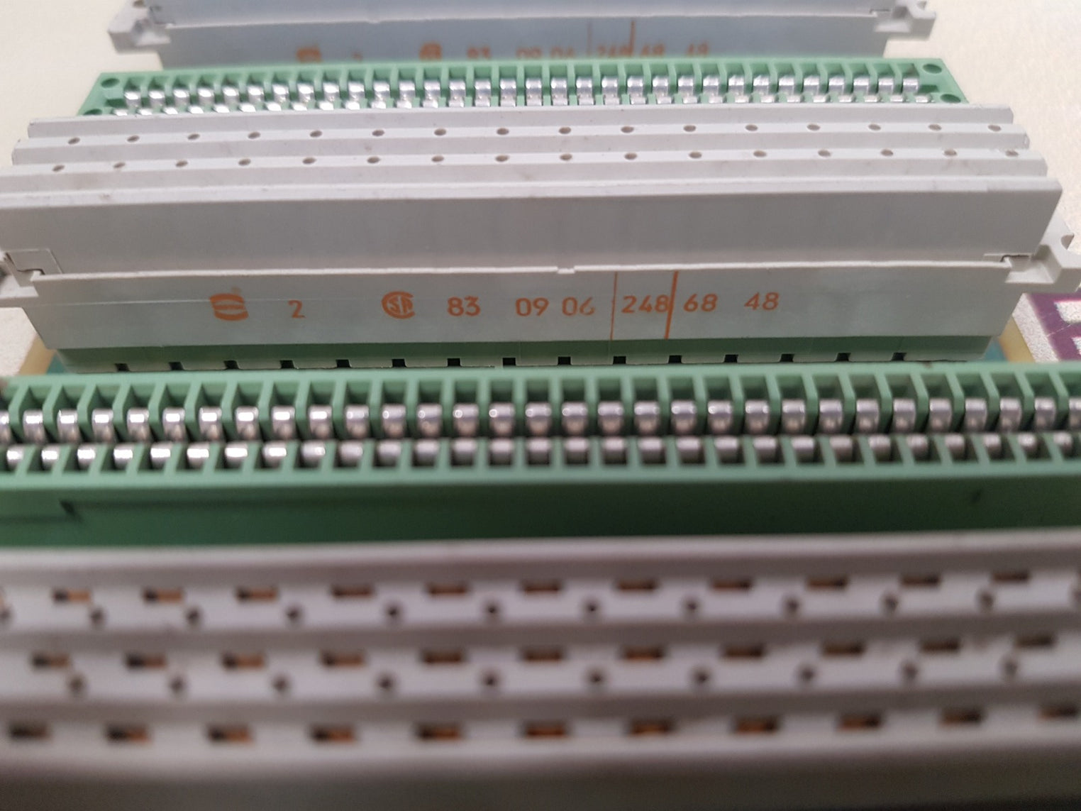 Siemens 6es5 700-2la11 slot rack