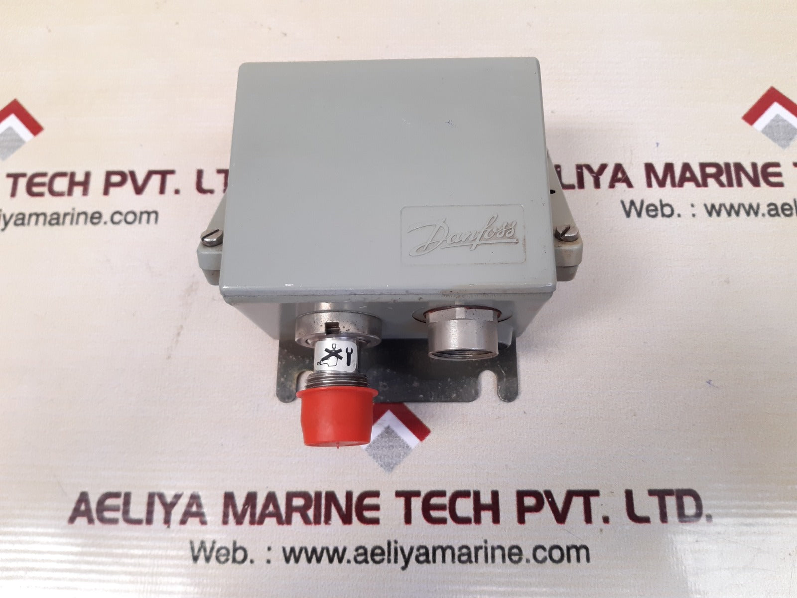 Danfoss emp2 pressure transmitter 084g2136 