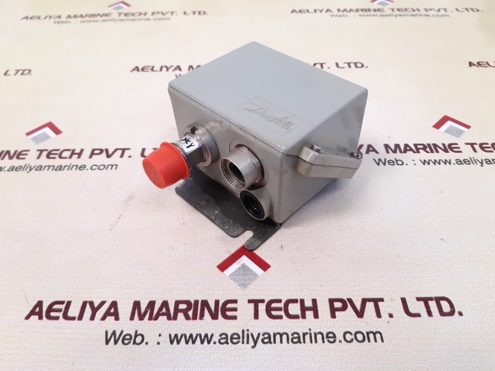 Danfoss emp2 pressure transmitter 084g2136 