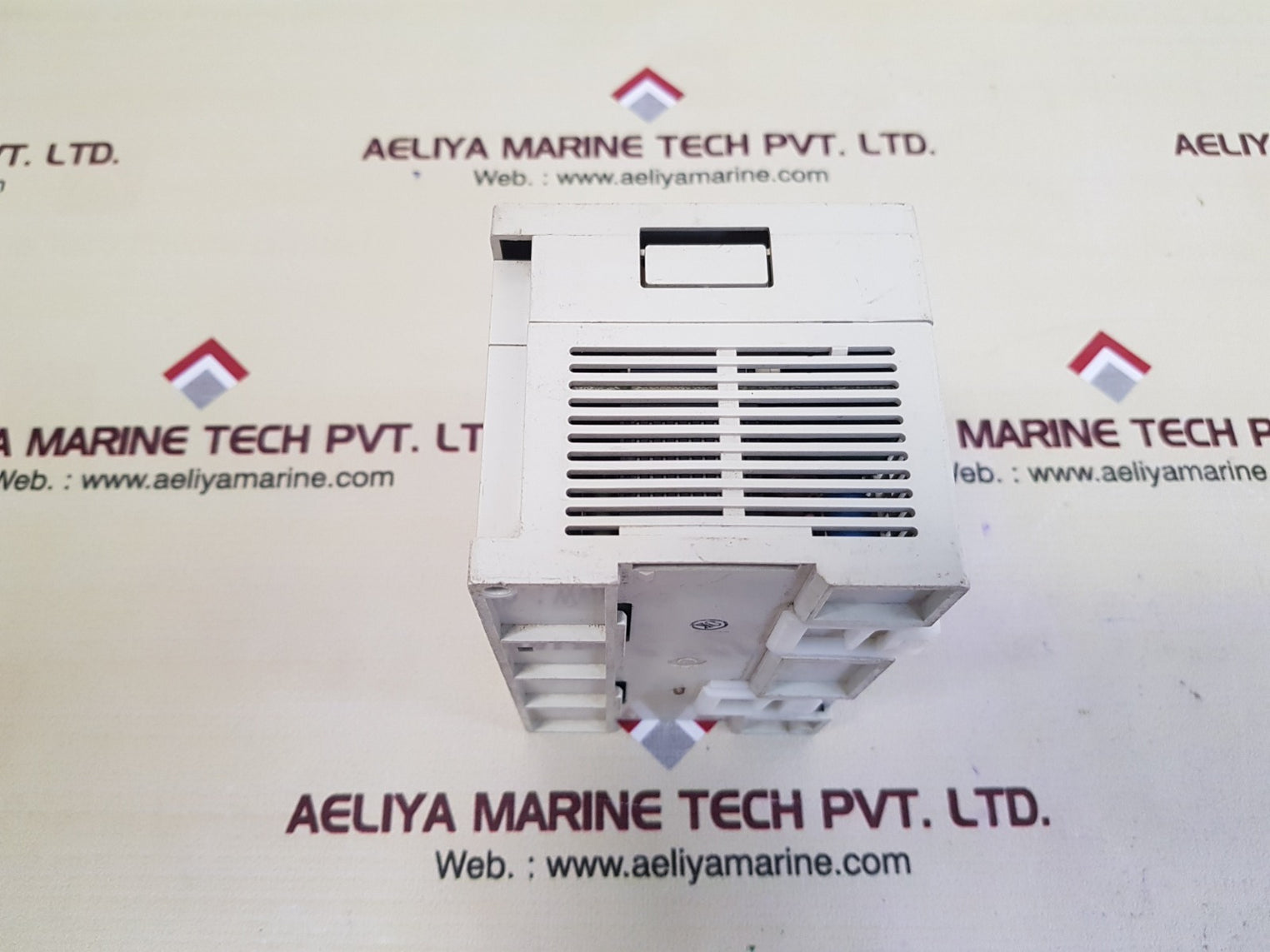 Mitsubishi fx2n-32mr-es/ul programmable controller