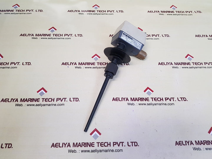 Jumo aths-se-70 surface-mounting thermostat