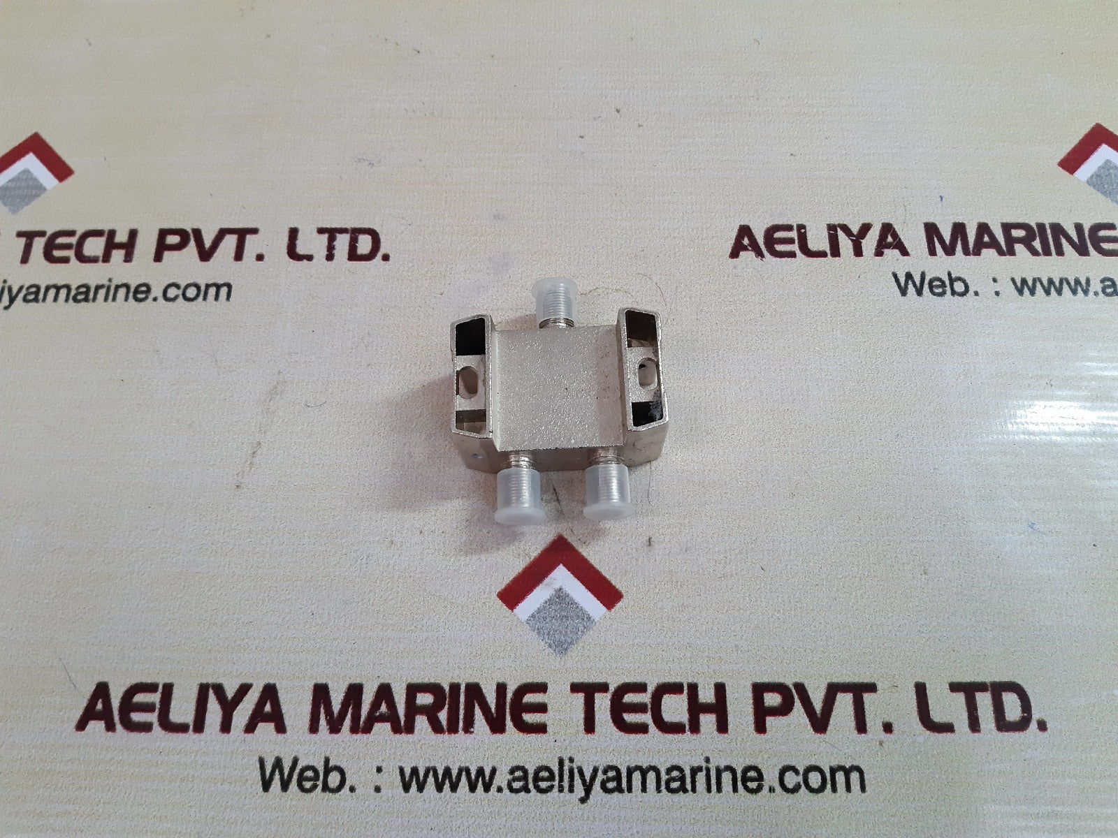 Wsc0292sa 2-way splitter