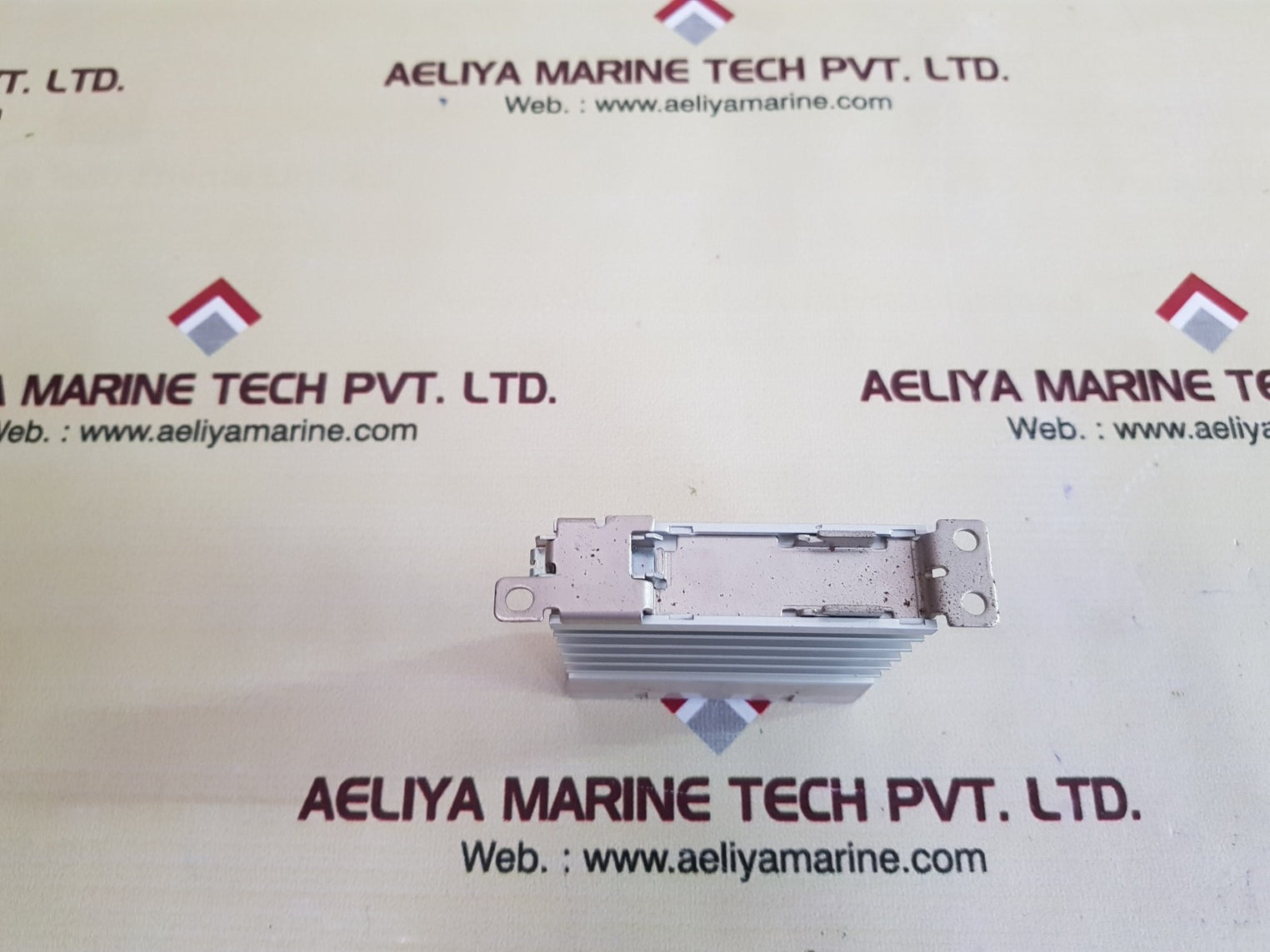 Omron g3pe-215b solid state relay 