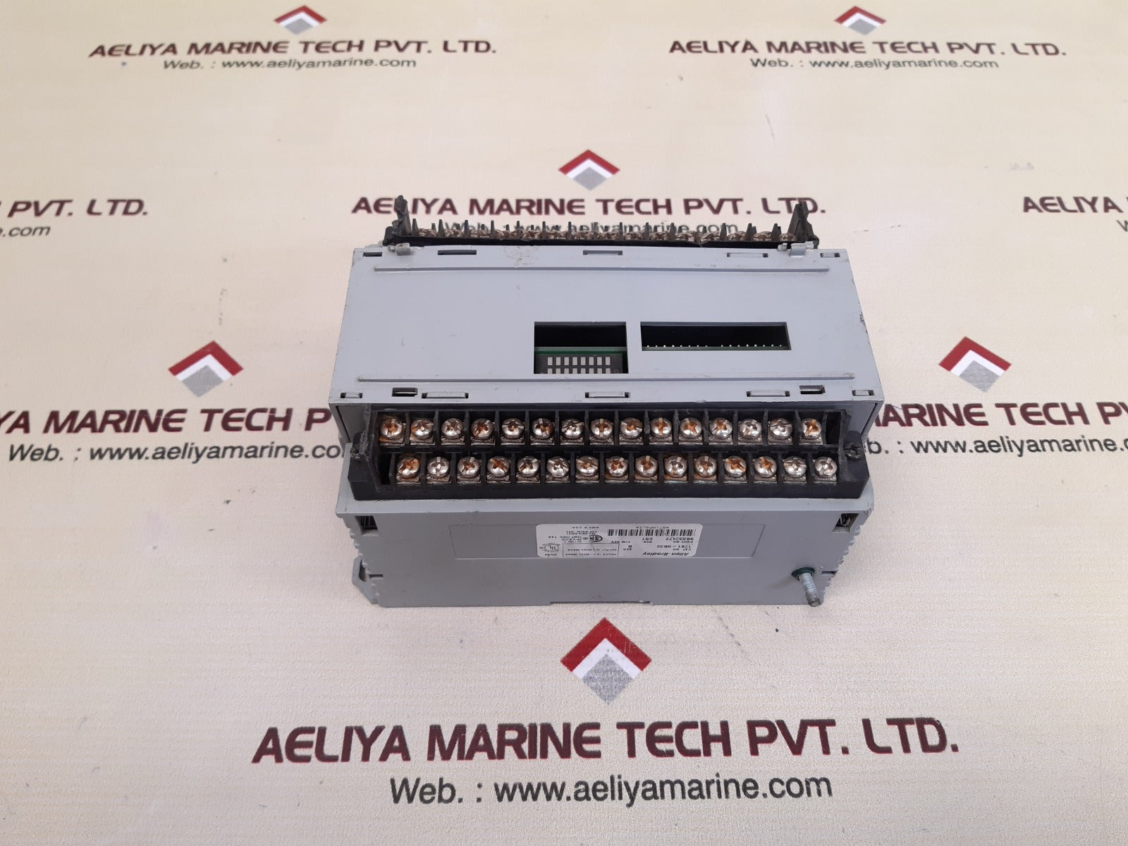 Allen-bradley 1791-0b32 ser.b rev.c01 i/o block