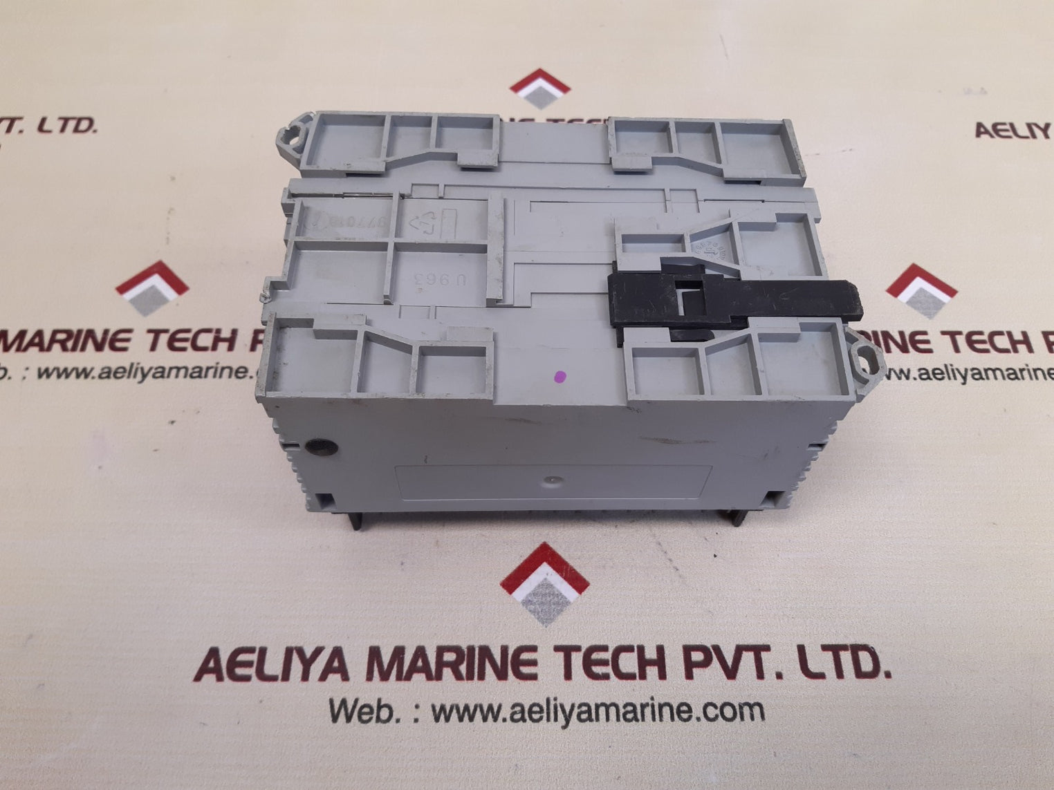 Allen-bradley 1791-0b32 ser.b rev.c01 i/o block