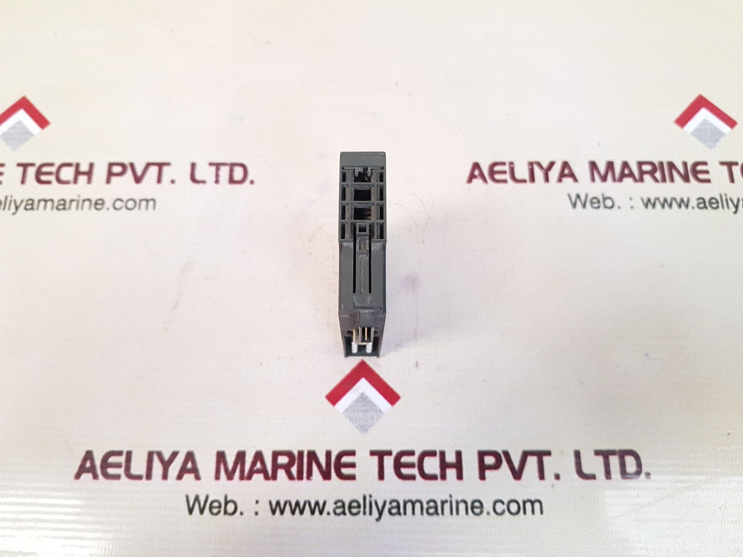 Siemens simatic s7 6es7 135-4gb01-0ab0 analog output module