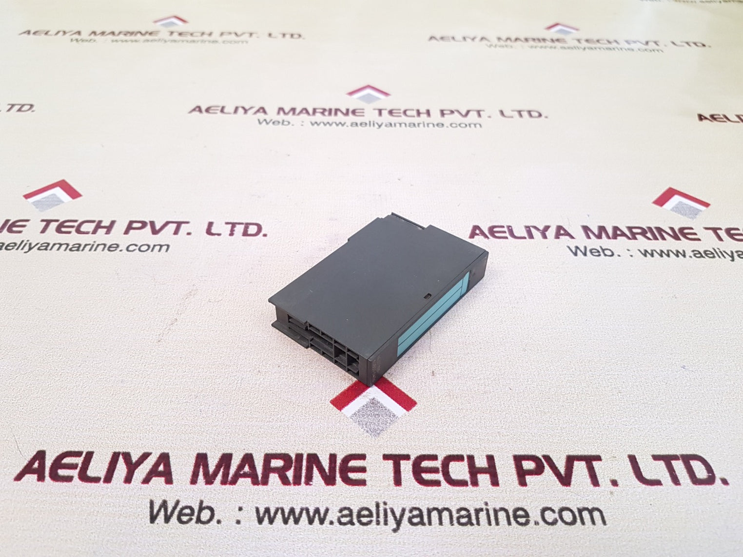 Siemens simatic s7 6es7 135-4gb01-0ab0 analog output module