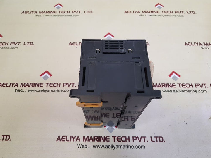 Omron cp1e-n60dr-a programmable controller