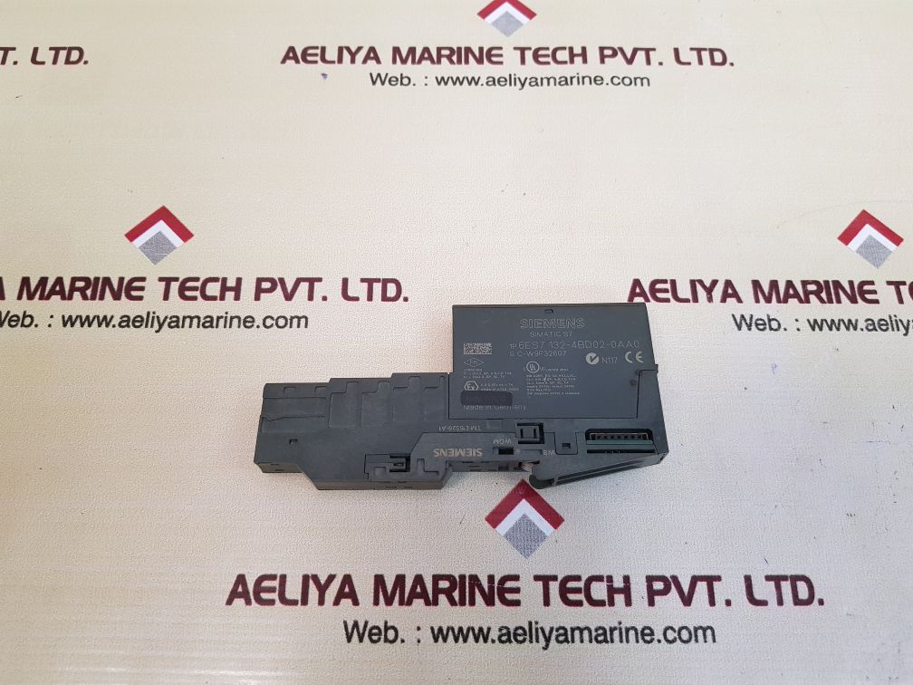 Siemens 6es7 132-4bd02-0aa0 module with tm-e15s26-a1