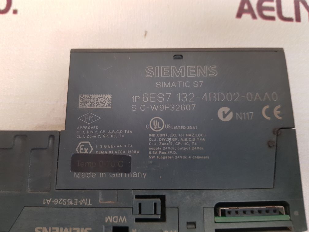 Siemens 6es7 132-4bd02-0aa0 module with tm-e15s26-a1