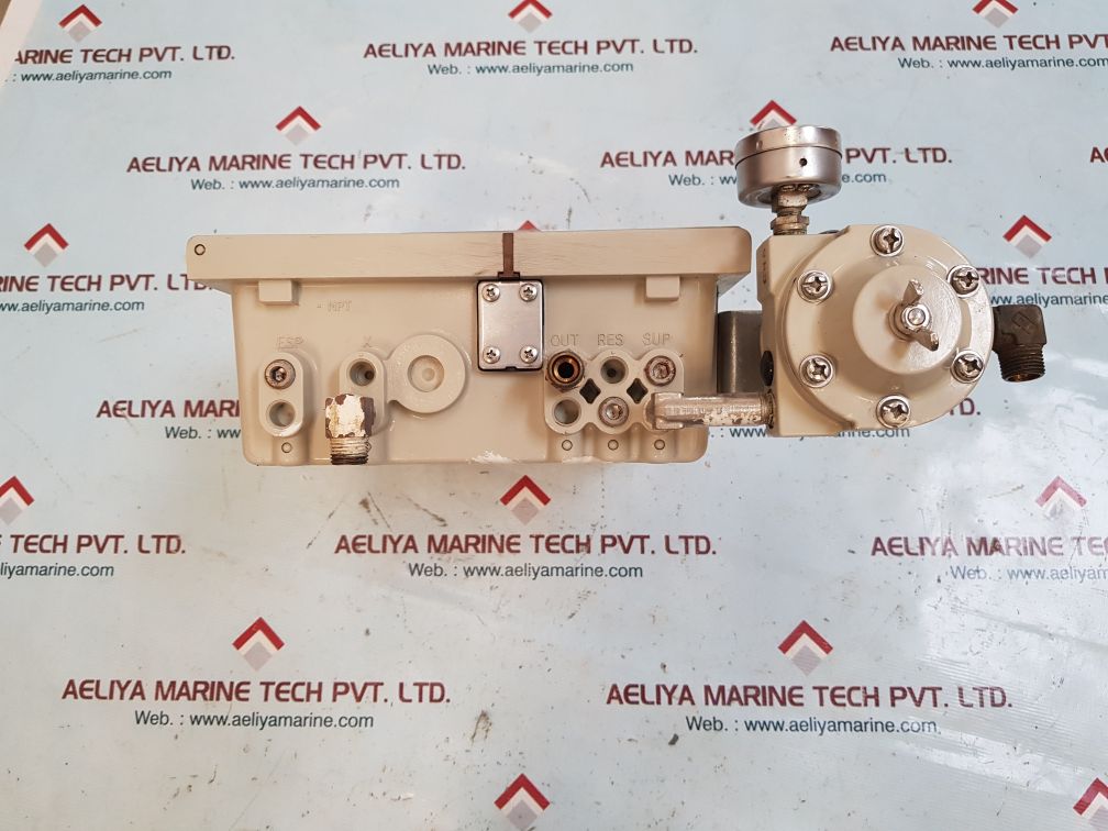 Azbil kfpa12-03821a1t-7 blr level controller with kz03-1a air regulator
