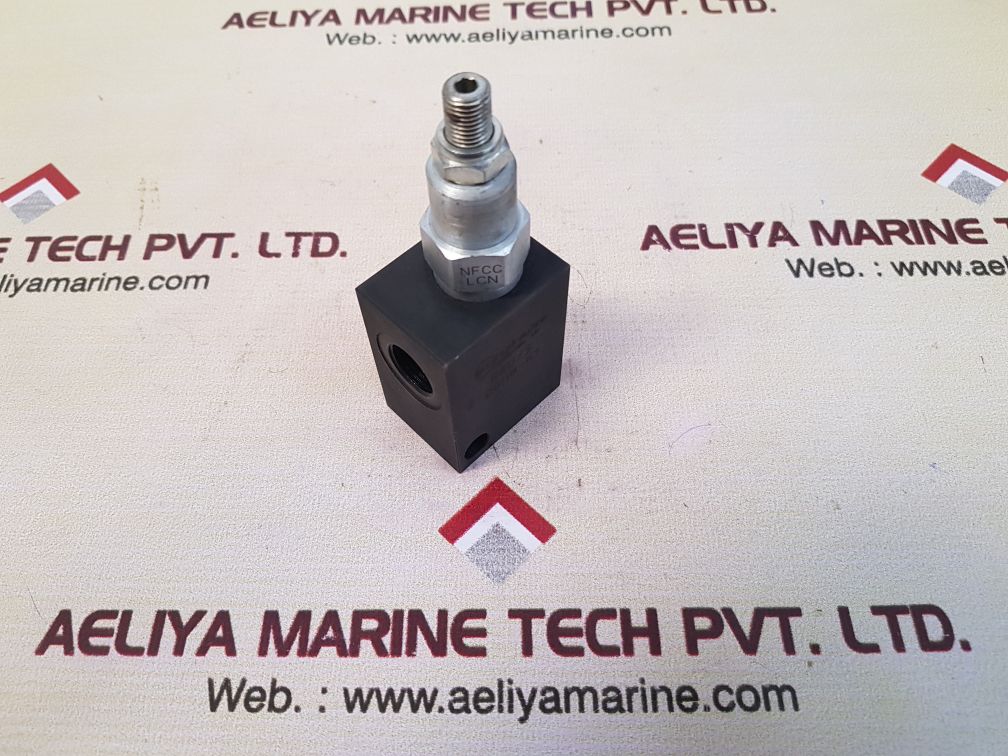 Sun hydraulics gau/s valve block 0gh8-k1