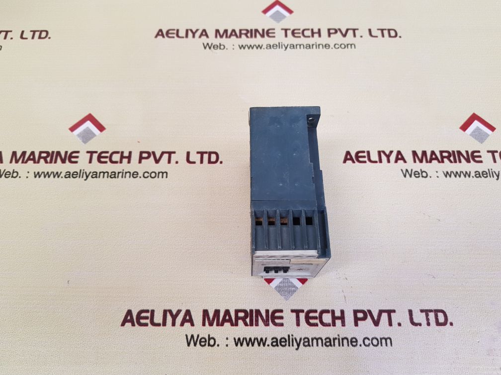 Siemens 7pu3140 time delay relay 7pu3140-2bn24