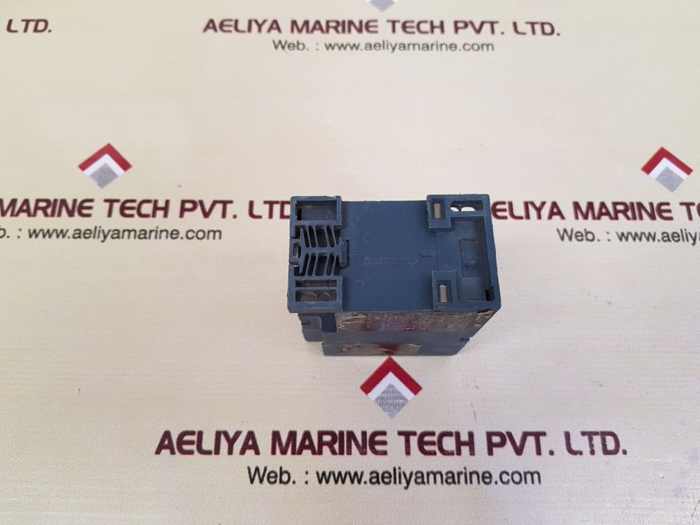 Siemens 7pu3140 time delay relay 7pu3140-2bn24