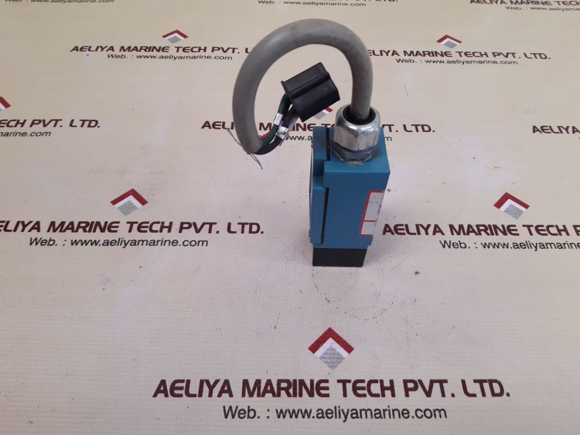 Micro switch lsyab3k heavy duty limit switch used