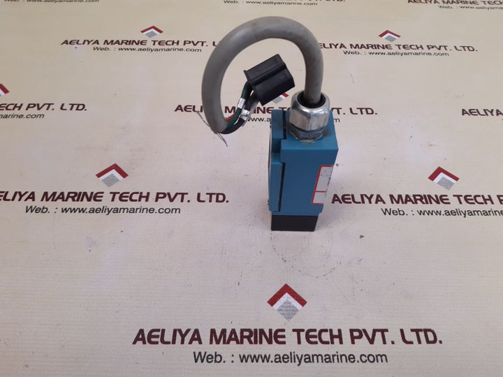 Micro switch lsyab3k heavy duty limit switch used
