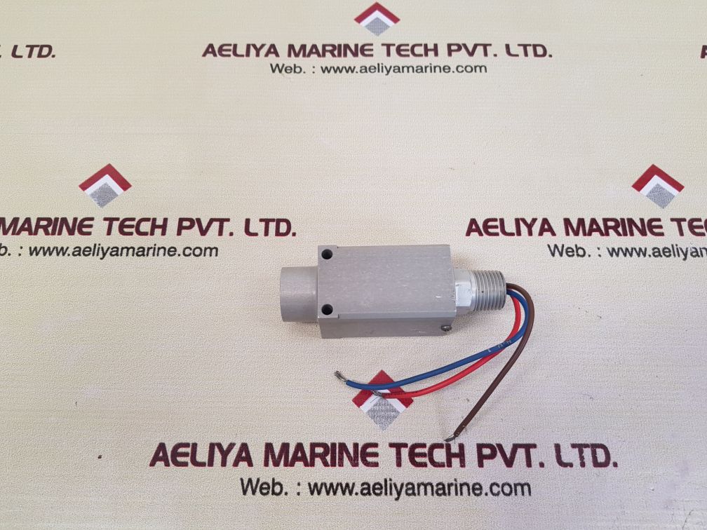 Custom control sensors 690p1 pressure switch