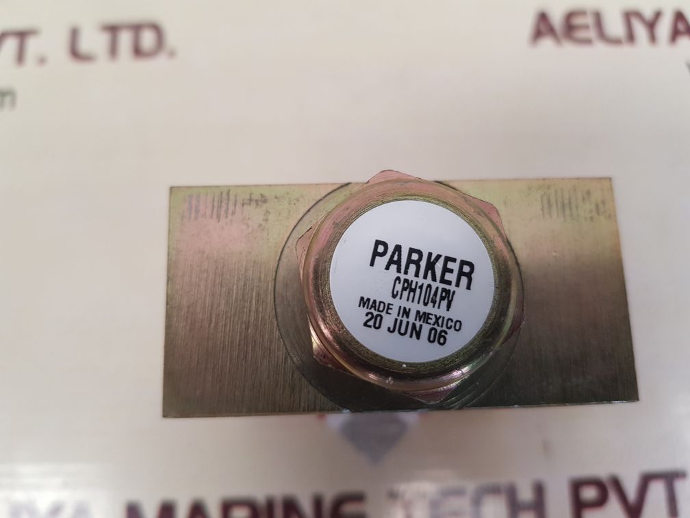 Parker b10-3-8p hydraulic valve base