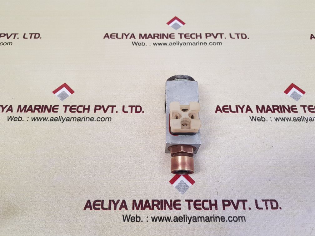 Hagglund & soner  3877053-803