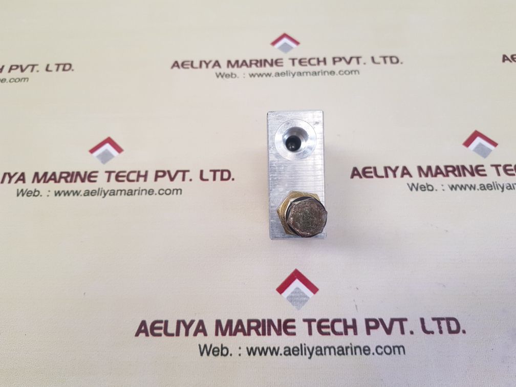 Oil control 05211103020500b sequence valve