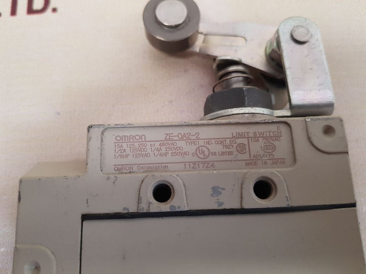 Omron ze-0a2-2 limit switch New 