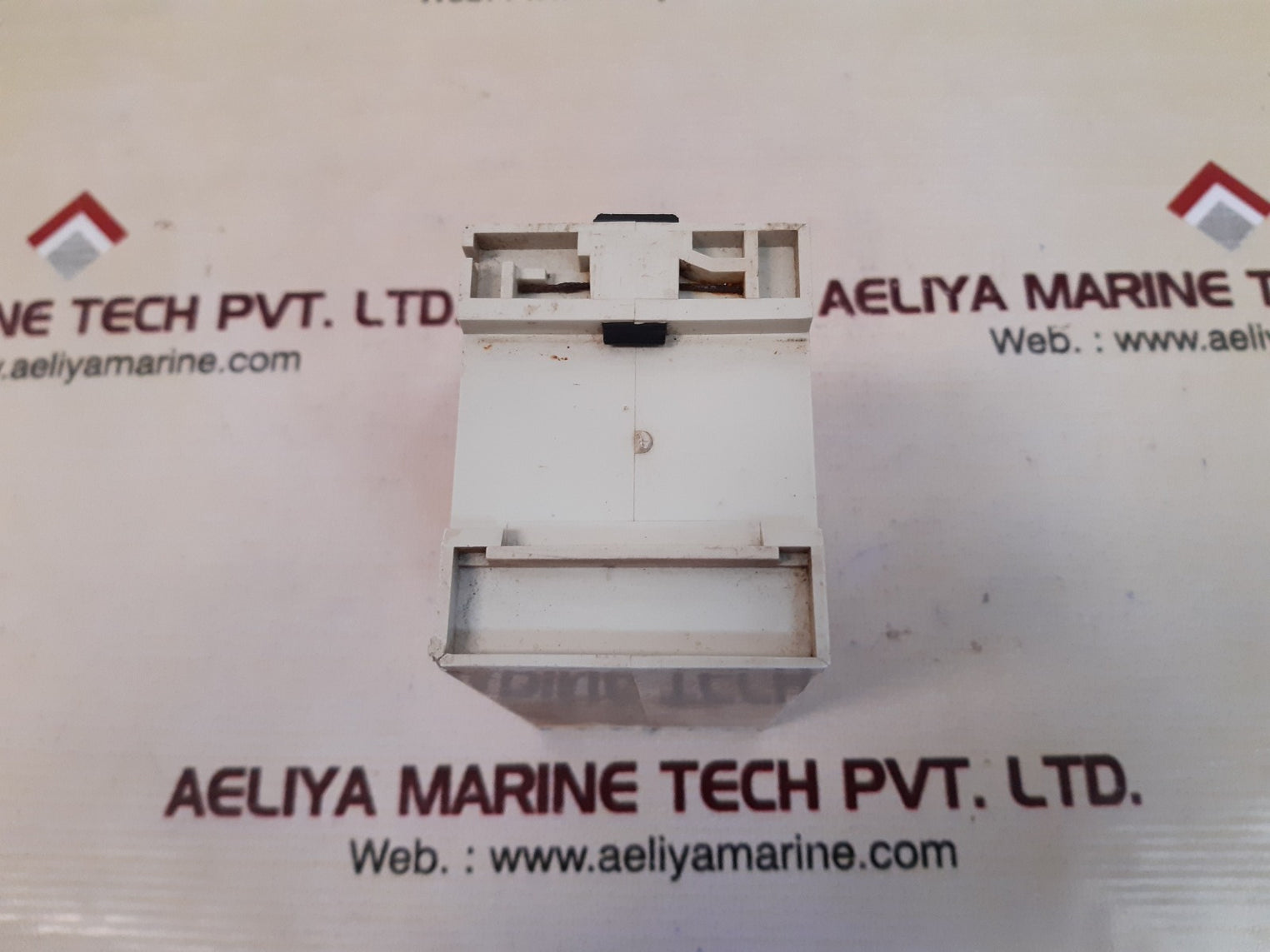 Basler electric 9319200100 under voltage relay be3-27-1a1n2