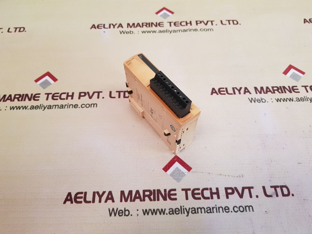 Schneider tm2avo2ht analog module 